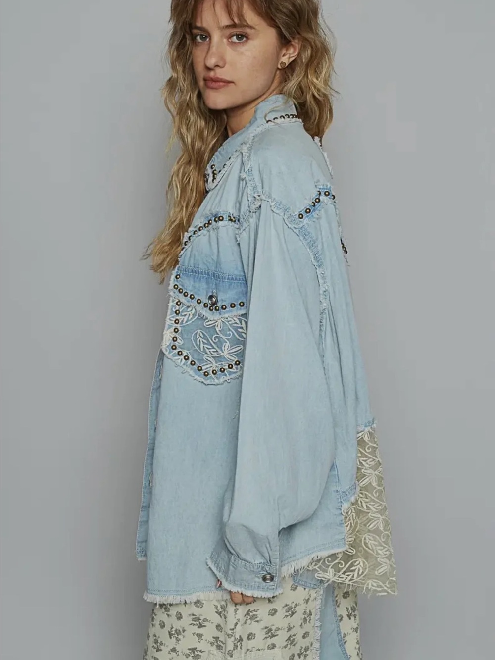 POL Light Wash Denim Button Down Top Shirt Studded Western Lace Trim Small S